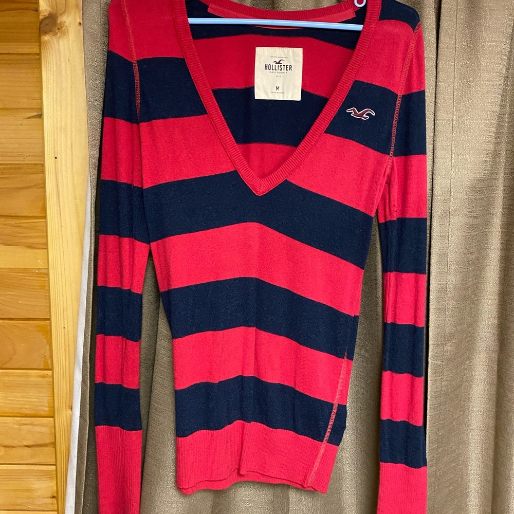 Hollister V-Neck Long Sleeve